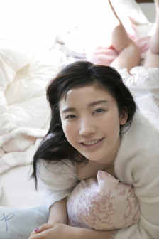 半夜年轻人看B站软件